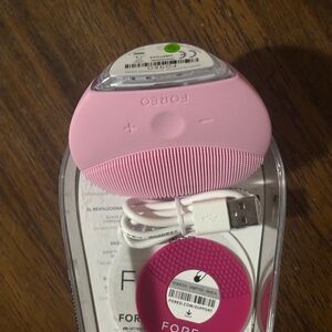 FOREO Luna mini 2 Pink Facial Cleansing Device
